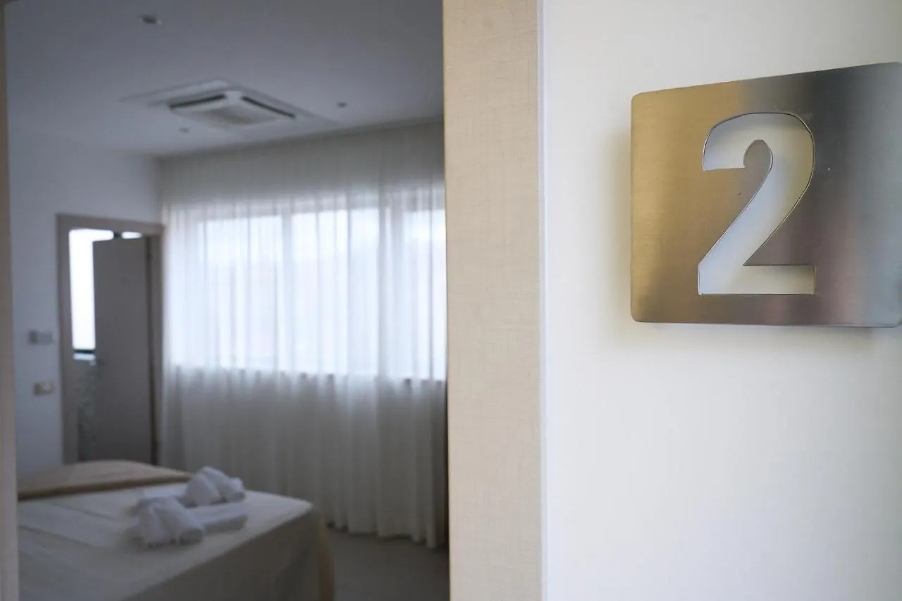 Firmafede Guest House Sarzana Italia