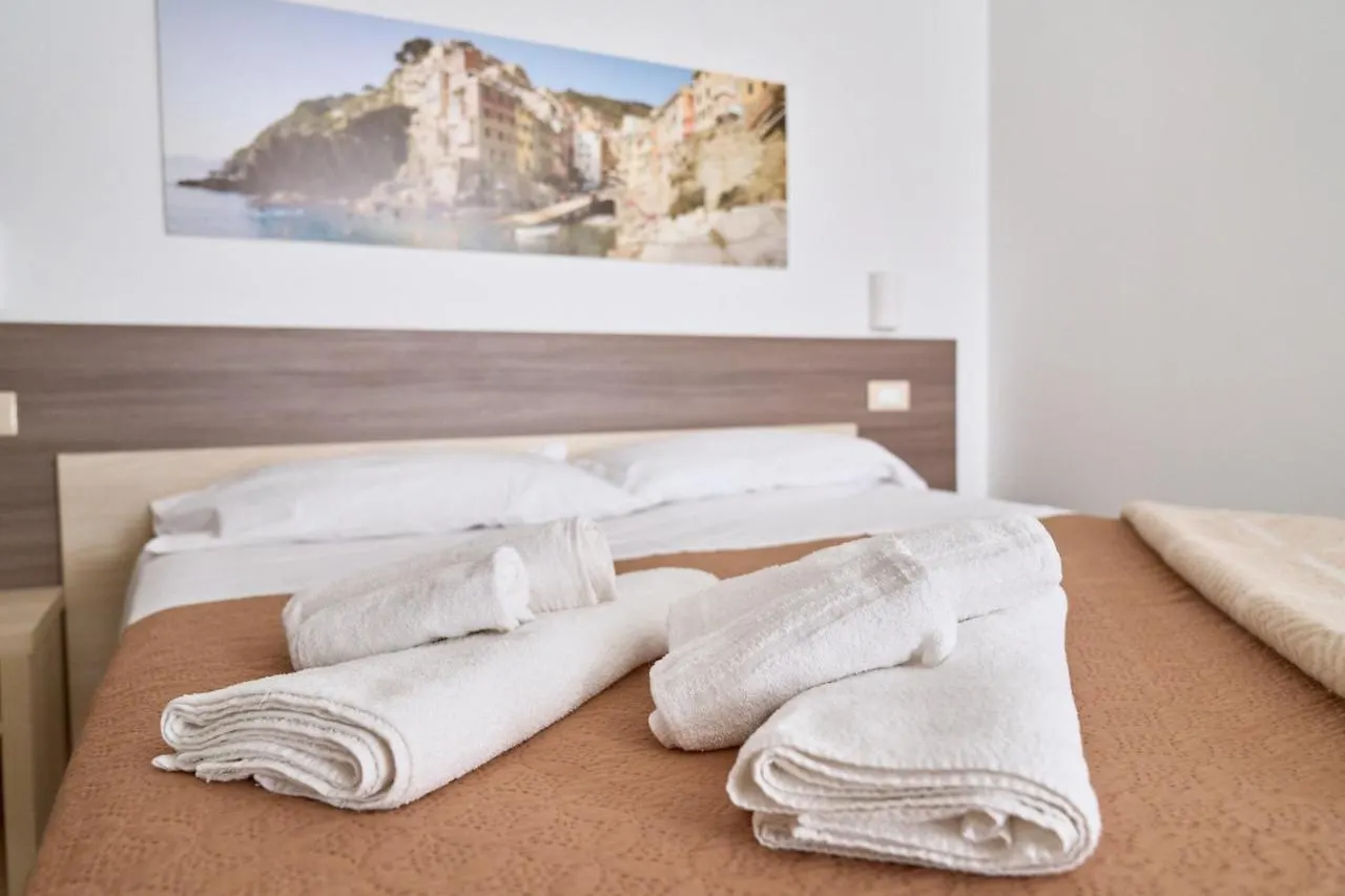 Firmafede Guest House Sarzana Italia