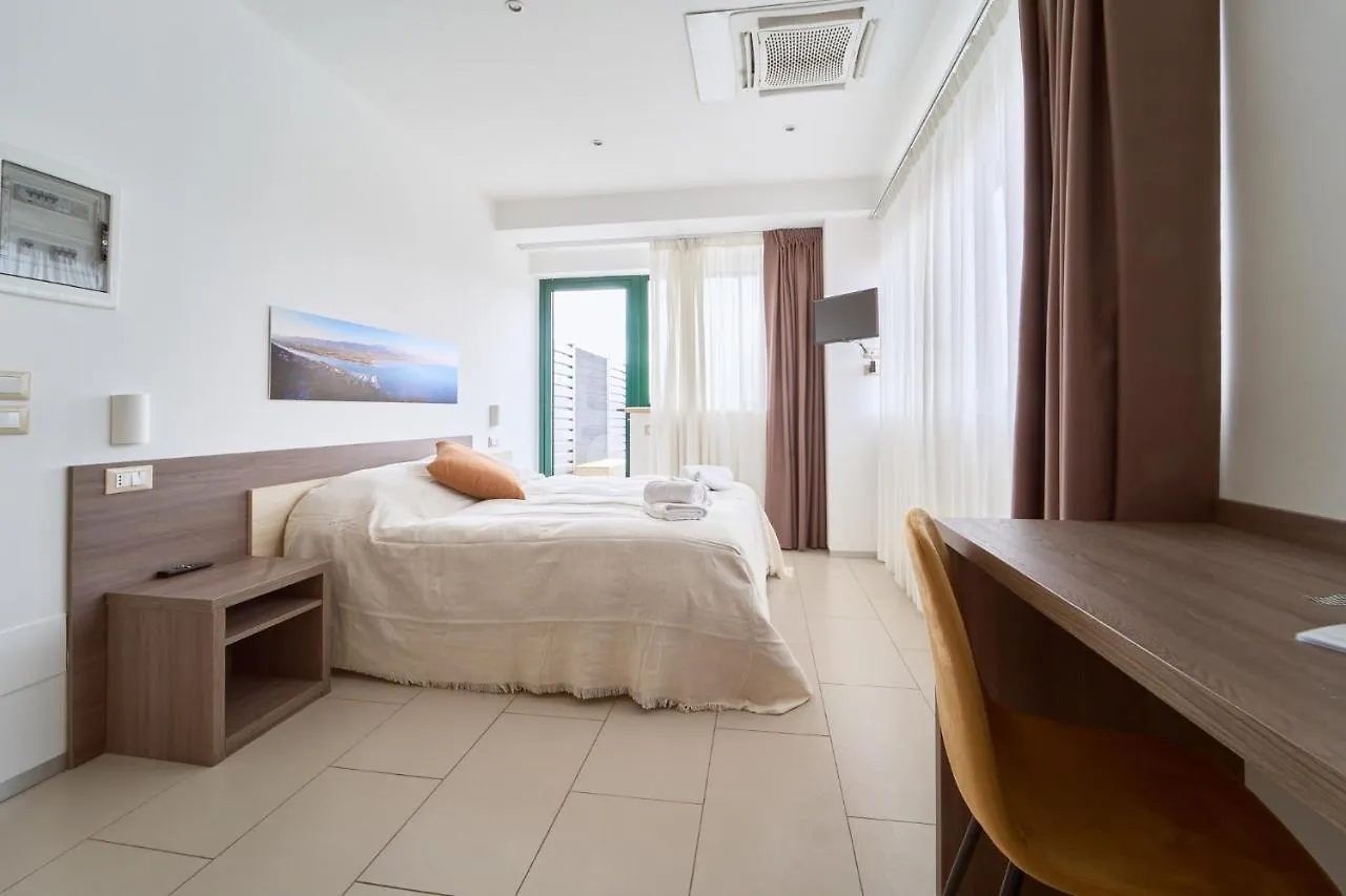 Firmafede Guest House Sarzana