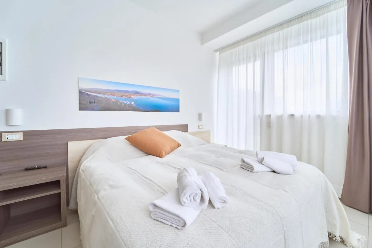 Firmafede Guest House Sarzana Italia