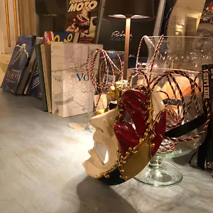 https://hotel-vandelli.emilia-romagnahotels.net