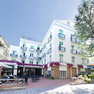 https://hotel-ondina.emilia-romagnahotels.net